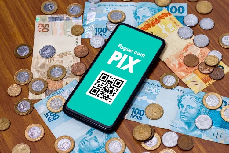 Pix Revoluciona Pagamentos e Ameaça Cartões de Crédito no Brasil